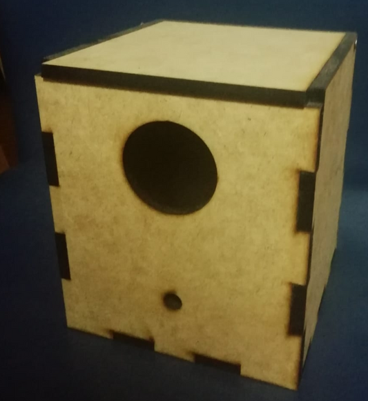 Bird nesting box - finch - 130x130x150 lid forward